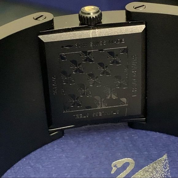 Swarovski Crystalline Bangle Watch 5027136 Swiss Stainless 30M - Picture 5 of 8